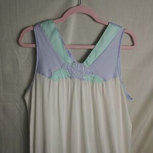 Yolande Nightgown Women's Large - Lavender - Mint Green Floral - Nylon - Vintage